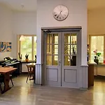 Muenchner Loewenbraeu 3* 库克斯港