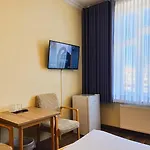Muenchner Loewenbraeu 3* 库克斯港