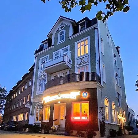 Muenchner Loewenbraeu 3*